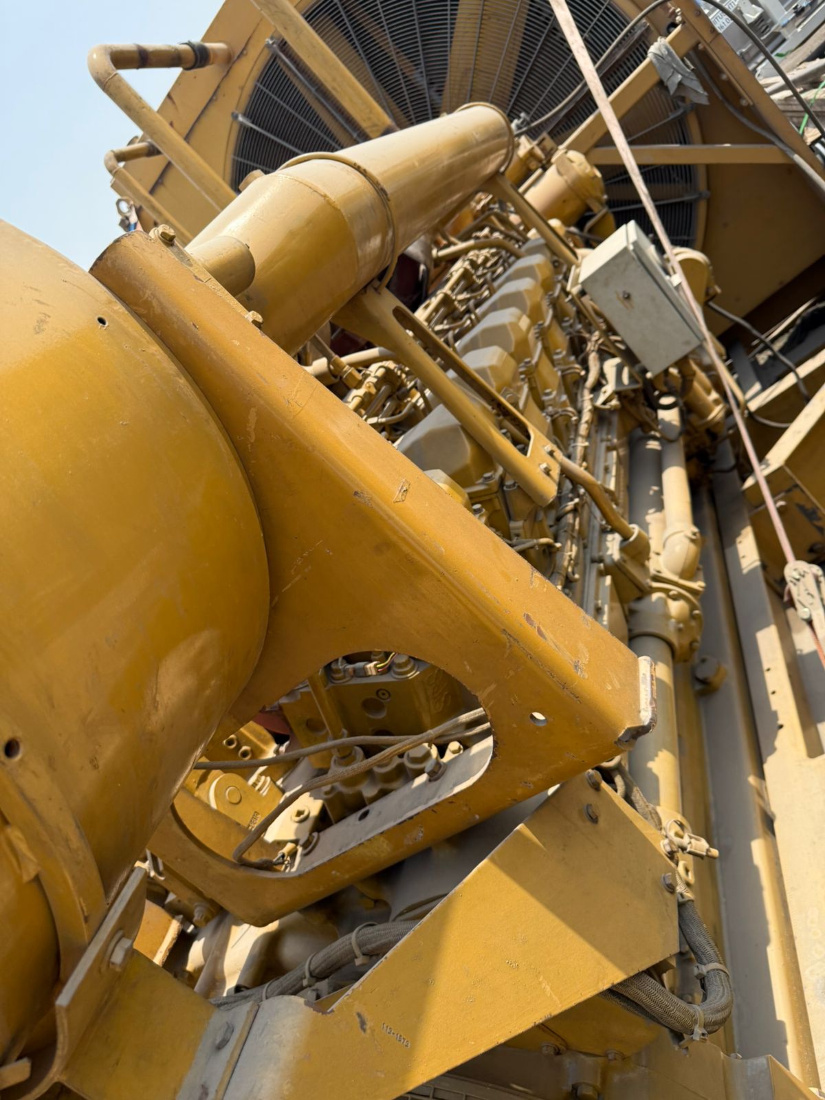 ژنراتور Caterpillar 1500 kVA1 (2) ژنراتور Caterpillar 1500 kVA1 (2)