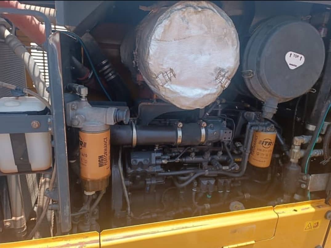 گریدر Komatsu GD705-5 (6) گریدر Komatsu GD705-5 (6)