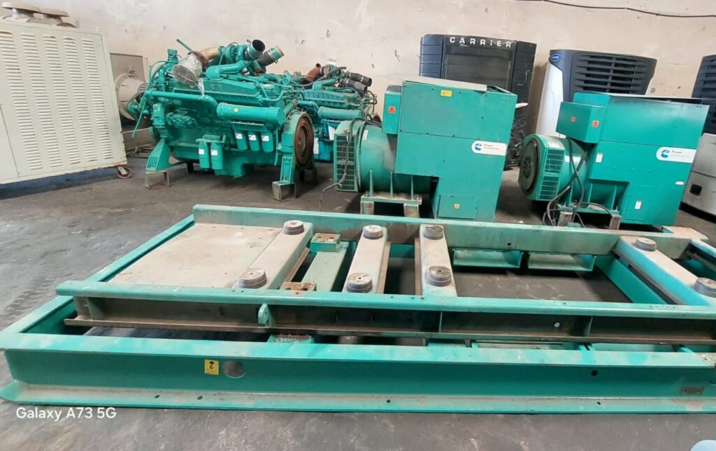 دیزل ژنراتور Cummins 825KVA (5)