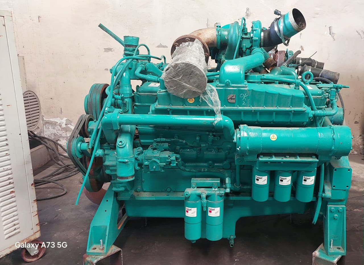 دیزل ژنراتور Cummins 825KVA (6) دیزل ژنراتور Cummins 825KVA (6)